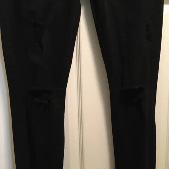 7 For All Mankind Distressed Ankle Jeans With Stretch - Picture 6 of 16